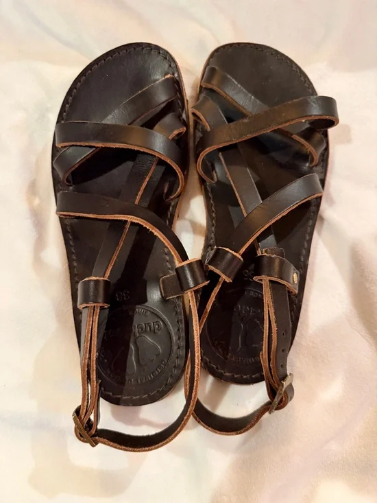 DUCKFEET Women's Strappy Leather Sandals - Dark Brown - Picture 3 of 4